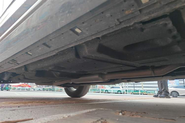 Used Hongqi HS3 2024 1.5T Shanwei Edition Chassis Front Right
