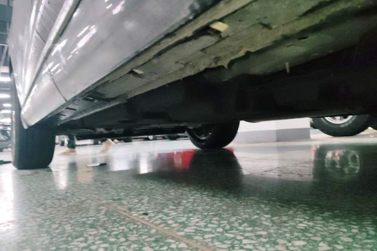 Used Hongqi HS3 2024 1.5T Shanwei Edition Chassis Rear Left