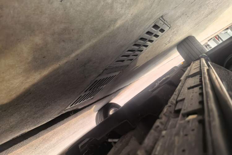 Used Hongqi HS3 2024 1.5T Shanwei Edition Chassis Rear Left
