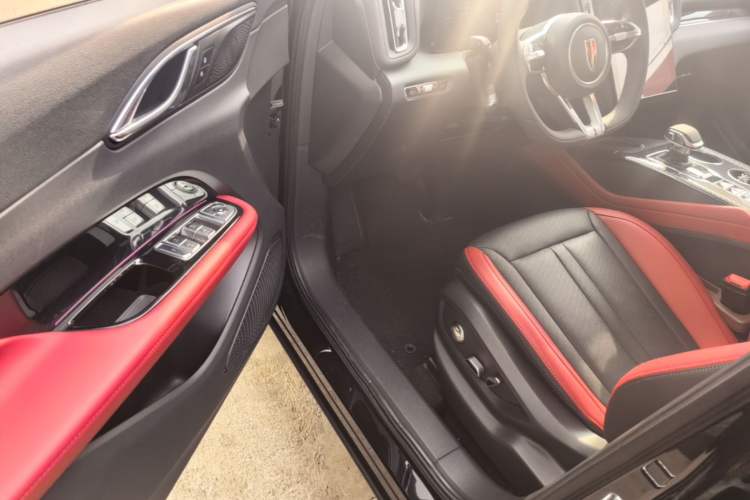 Used Hongqi HS3 2024 1.5T Shanwei Edition Driver Seat