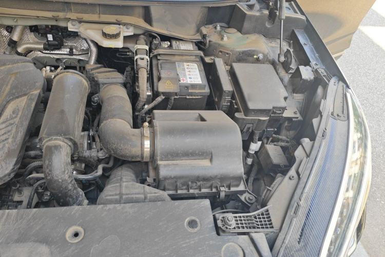 Used Hongqi HS3 2024 1.5T Shanwei Edition Engine Bay Left