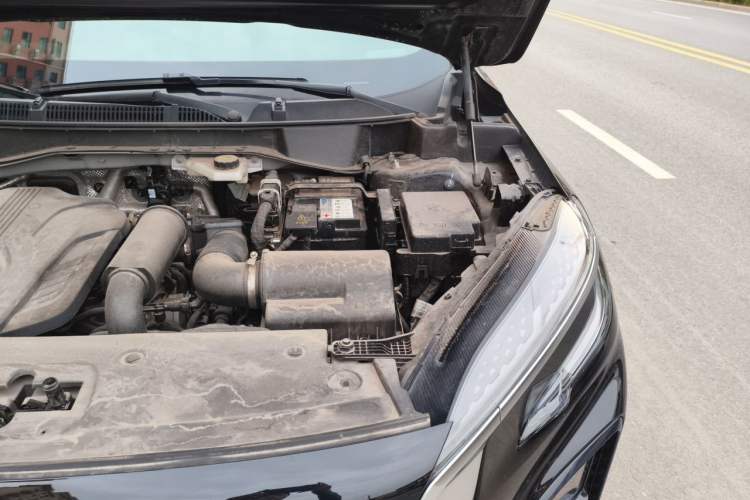Used Hongqi HS3 2024 1.5T Shanwei Edition Engine Bay Left
