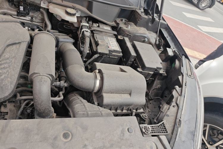 Used Hongqi HS3 2024 1.5T Shanwei Edition Engine Bay Left