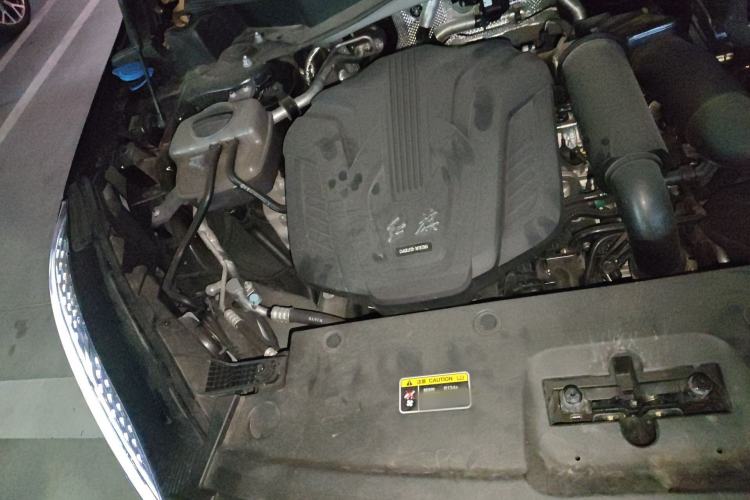 Used Hongqi HS3 2024 1.5T Shanwei Edition Engine Bay Right