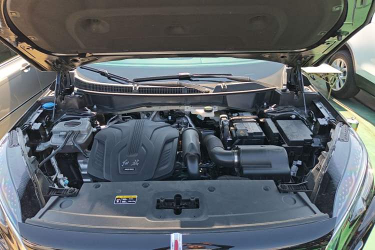 Used Hongqi HS3 2024 1.5T Shanwei Edition Engine Bay