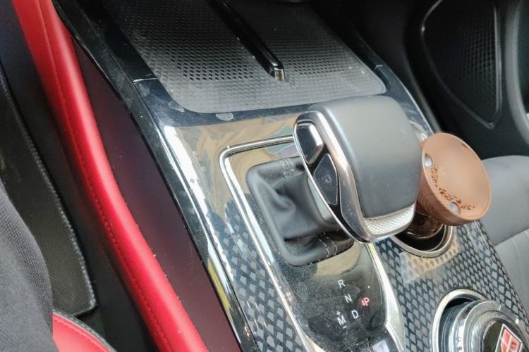 Used Hongqi HS3 2024 1.5T Shanwei Edition Gear Lever