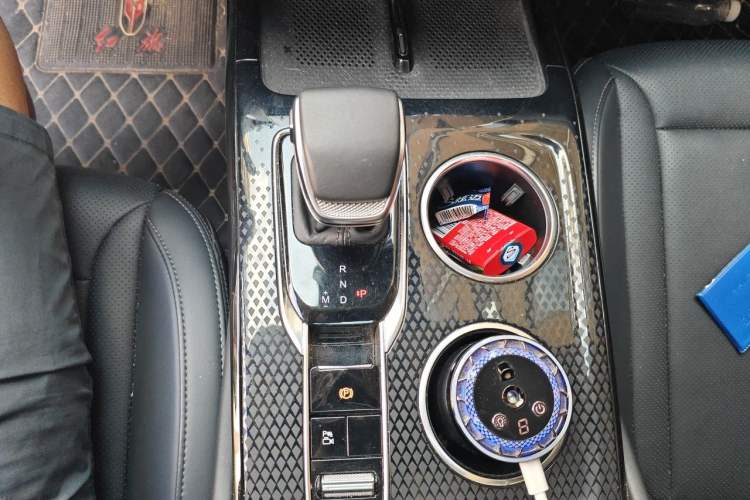 Used Hongqi HS3 2024 1.5T Shanwei Edition Gear Lever