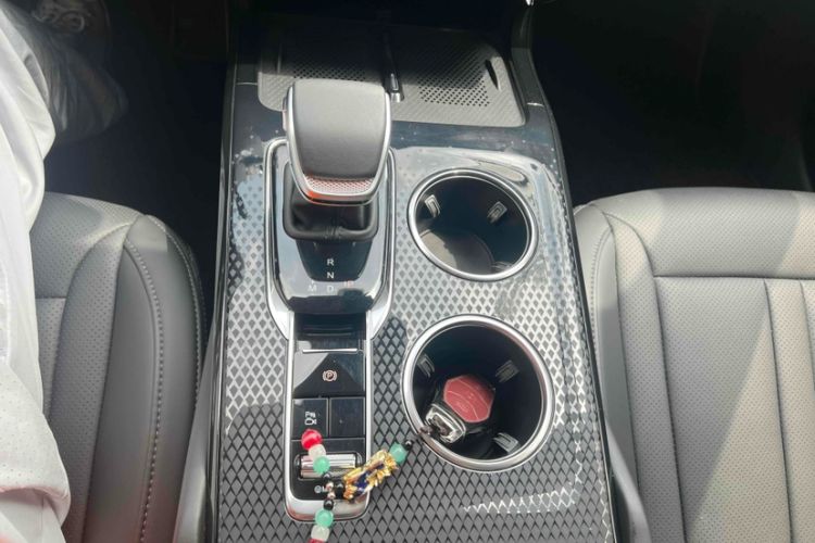 Used Hongqi HS3 2024 1.5T Shanwei Edition Interior 4