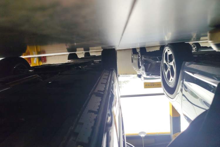 Used Hongqi HS3 2024 1.5T Shanwei Edition Left Side Sill