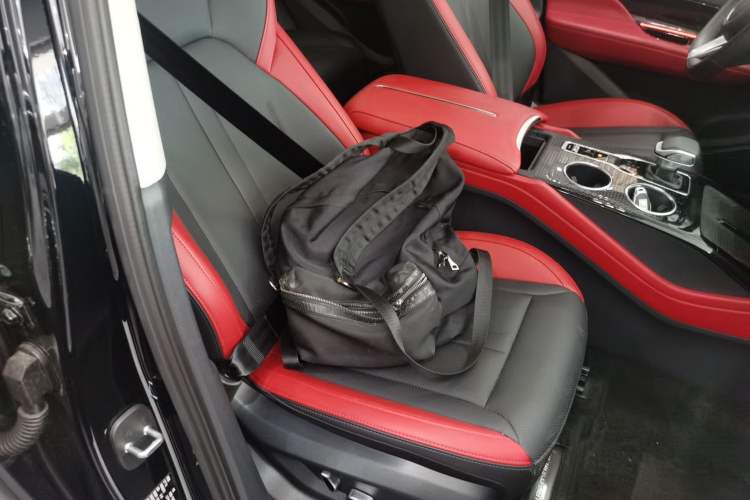 Used Hongqi HS3 2024 1.5T Shanwei Edition Right Front Seat