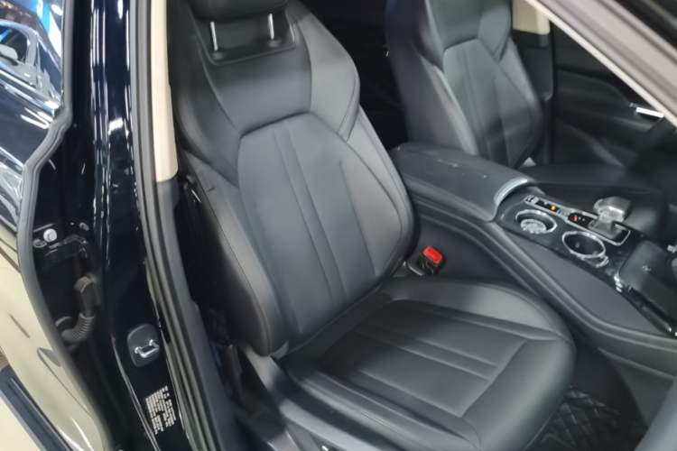 Used Hongqi HS3 2024 1.5T Shanwei Edition Right Front Seat