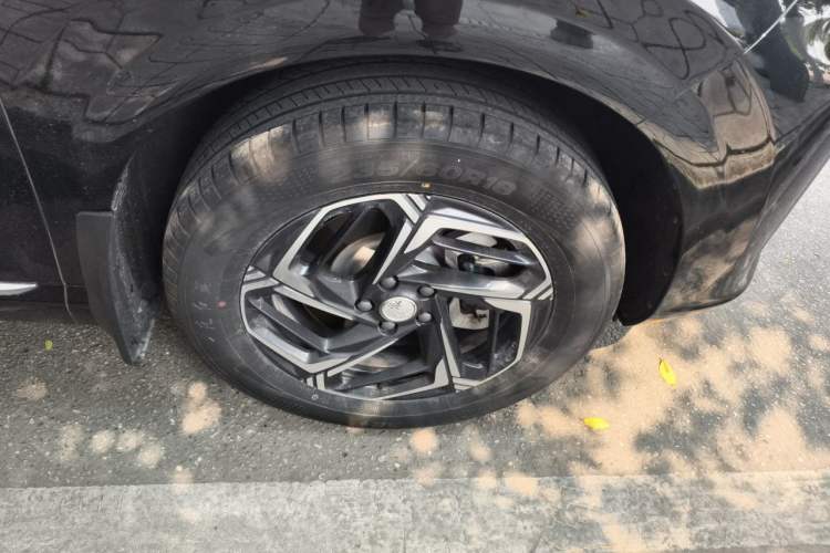 Used Hongqi HS3 2024 1.5T Shanwei Edition Right Front Wheel Hub
