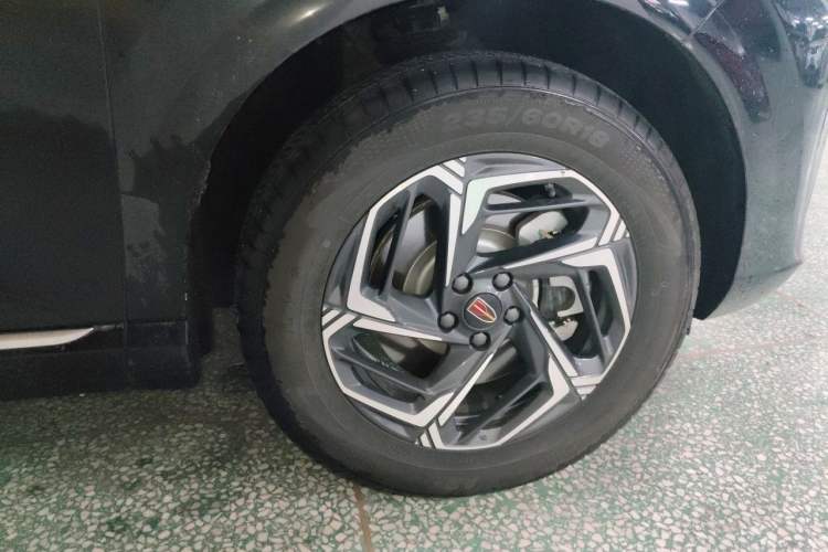 Used Hongqi HS3 2024 1.5T Shanwei Edition Right Front Wheel Hub
