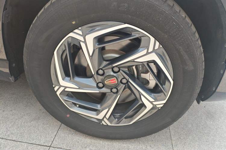 Used Hongqi HS3 2024 1.5T Shanwei Edition Right Front Wheel Hub