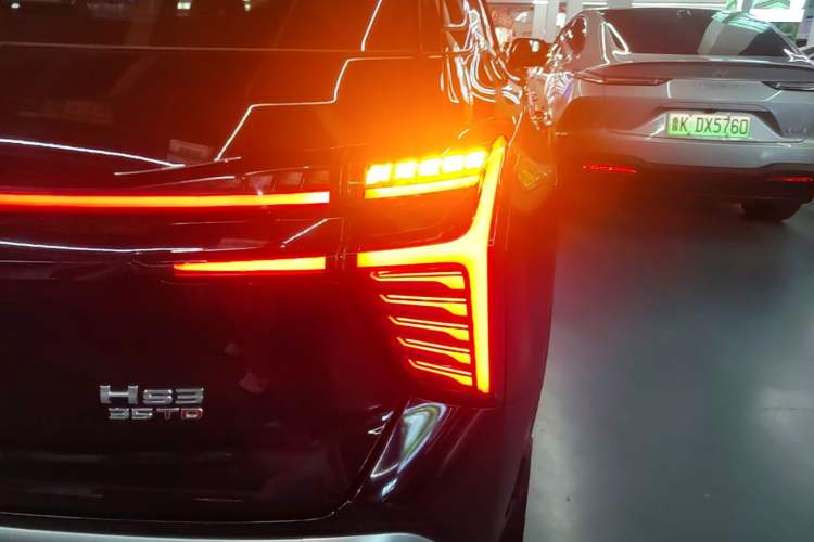 Used Hongqi HS3 2024 1.5T Shanwei Edition Right Rear Taillight
