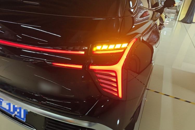 Used Hongqi HS3 2024 1.5T Shanwei Edition Right Rear Taillight