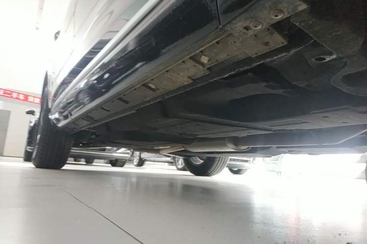 Used Hongqi HS3 2024 1.5T Shanwei Edition Right Side Sill