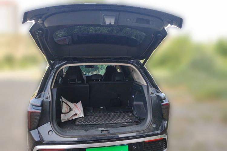Used Hongqi HS3 2024 1.5T Shanwei Edition Trunk