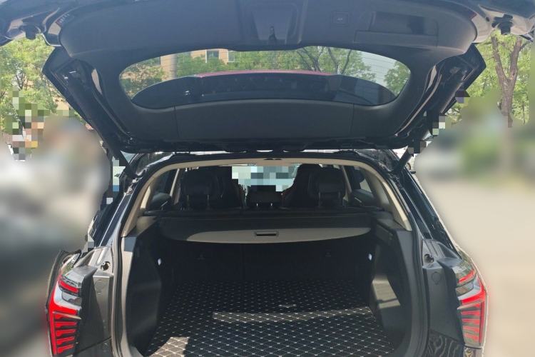 Used Hongqi HS3 2024 1.5T Shanwei Edition Trunk