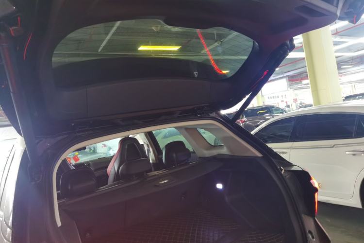 Used Hongqi HS3 2024 1.5T Shanwei Edition Trunk