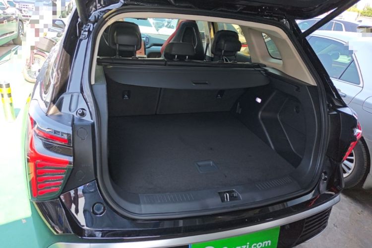 Used Hongqi HS3 2024 1.5T Shanwei Edition Trunk