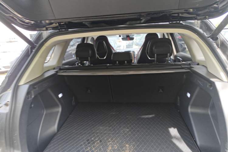 Used Hongqi HS3 2024 1.5T Shanwei Edition Trunk