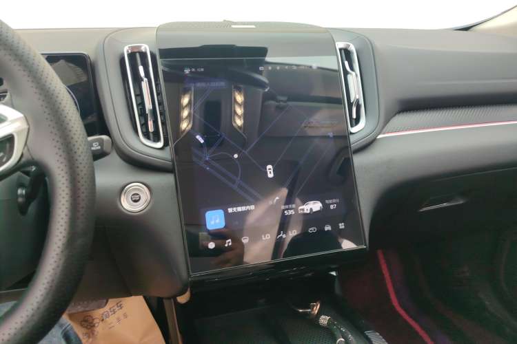 Used Hongqi HS3 2024 1.5T Shanwei Edition Audio And AC Panel