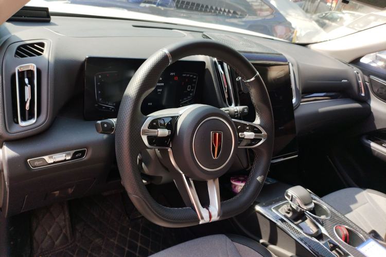 Used Hongqi HS3 2024 1.5T Zhiwei Edition Center Console