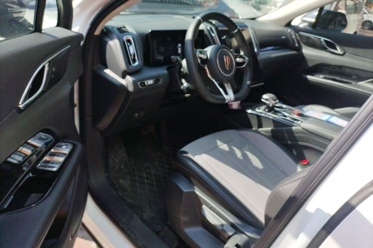 Used Hongqi HS3 2024 1.5T Zhiwei Edition Driver Seat