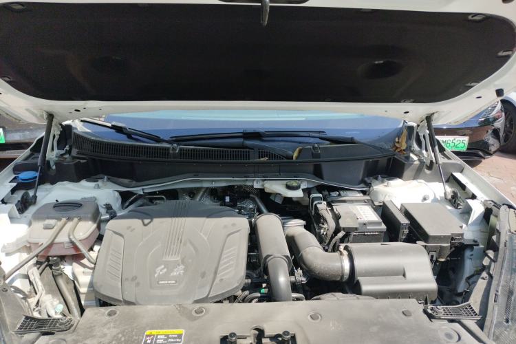 Used Hongqi HS3 2024 1.5T Zhiwei Edition Engine Bay