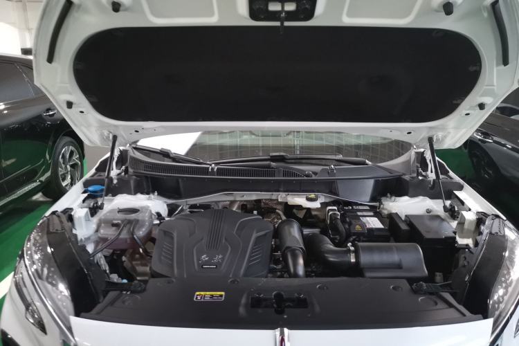 Used Hongqi HS3 2024 1.5T Shanwei Edition Engine Bay