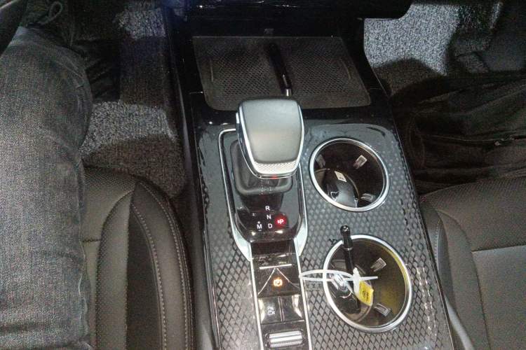 Used Hongqi HS3 2024 1.5T Shanwei Edition Gear Lever