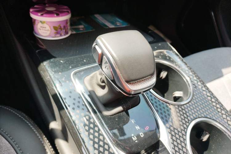 Used Hongqi HS3 2024 1.5T Zhiwei Edition Gear Lever