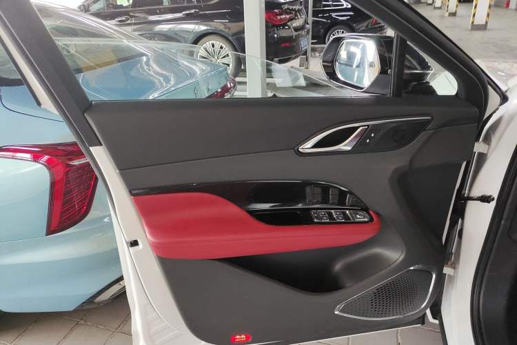 Used Hongqi HS3 2024 1.5T Zhiwei Edition Left Front Door Interior