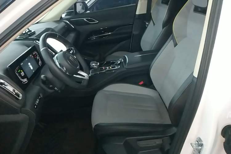 Used Hongqi HS3 2024 1.5T Zhiwei Edition Left Front Seat