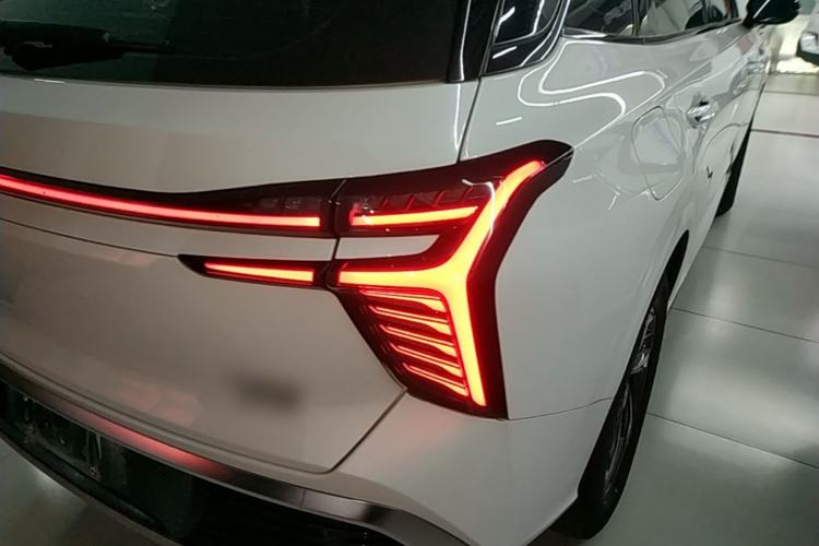 Used Hongqi HS3 2024 1.5T Zhiwei Edition Right Rear Taillight