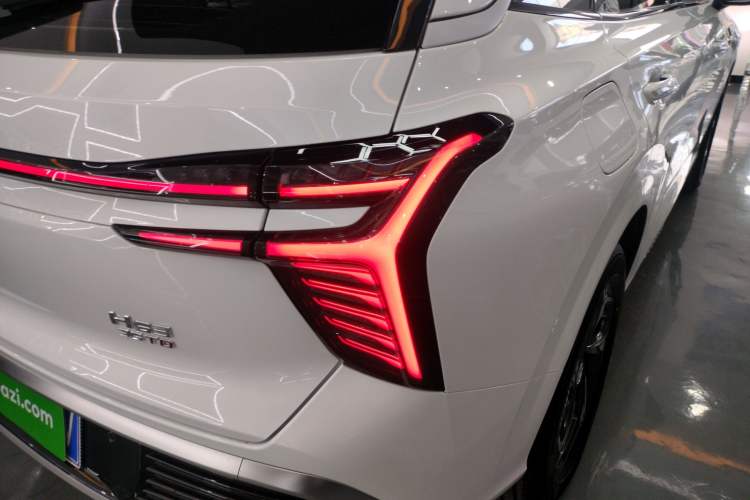 Used Hongqi HS3 2024 1.5T Shanwei Edition Right Rear Taillight