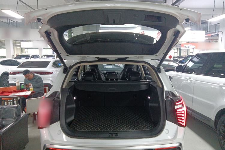 Used Hongqi HS3 2024 1.5T Shanwei Edition Trunk