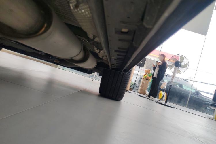 Used Hongqi HS3 PHEV 2024 PHEV 115km Jingwei Edition Chassis Front Right