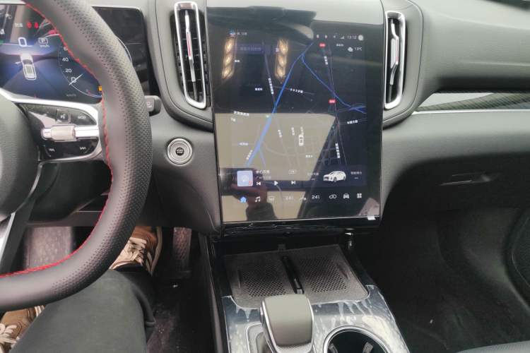 Used Hongqi HS3 PHEV 2024 PHEV 115km Jingwei Edition Audio And AC Panel