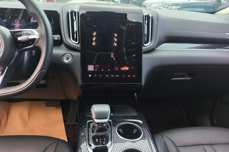 Used Hongqi HS3 PHEV 2024 PHEV 115km Jingwei Edition Audio And AC Panel