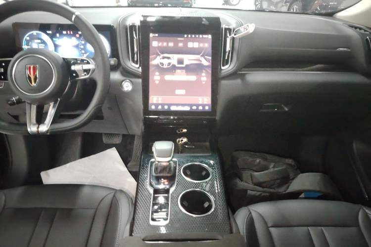 Used Hongqi HS3 PHEV 2024 PHEV 115km Jingwei Edition Audio And AC Panel