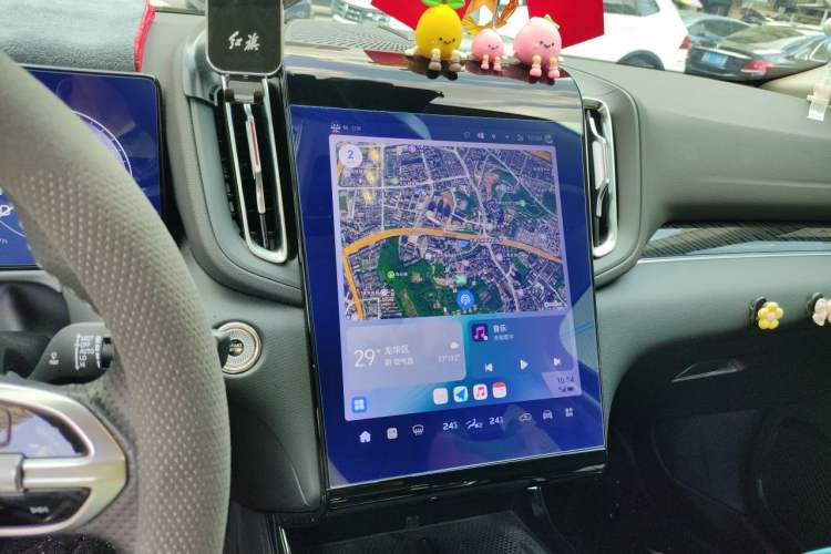 Used Hongqi HS3 PHEV 2024 PHEV 115km Jingwei Edition Audio And AC Panel