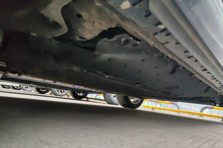 Used Hongqi HS3 PHEV 2024 PHEV 115km Jingwei Edition Chassis Front Left