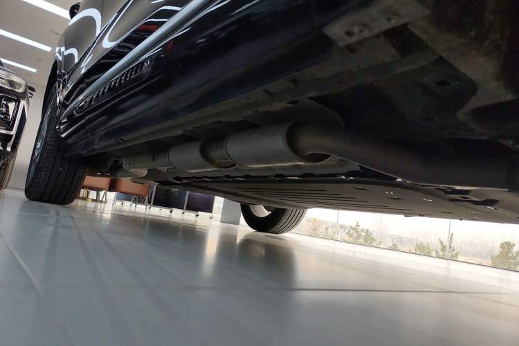 Used Hongqi HS3 PHEV 2024 PHEV 115km Jingwei Edition Chassis Front Right