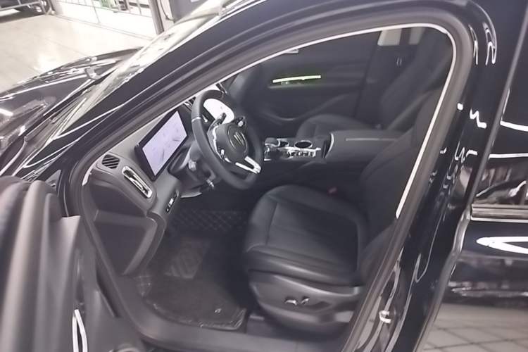 Used Hongqi HS3 PHEV 2024 PHEV 115km Jingwei Edition Driver Seat