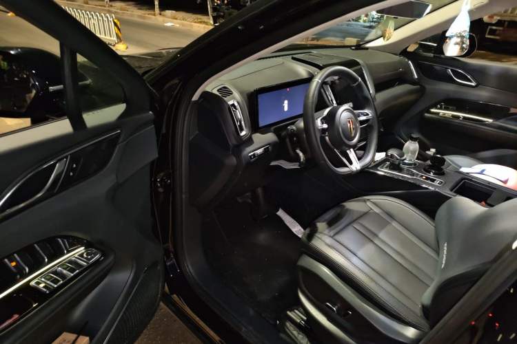 Used Hongqi HS3 PHEV 2024 PHEV 115km Jingwei Edition Driver Seat