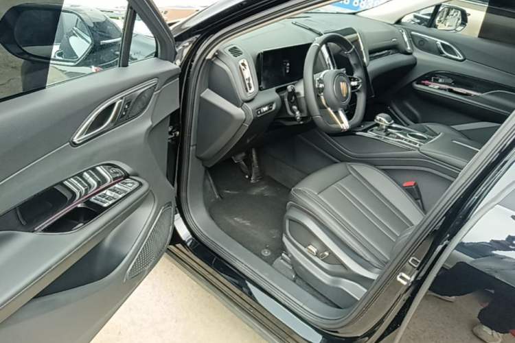 Used Hongqi HS3 PHEV 2024 PHEV 115km Jingwei Edition Driver Seat