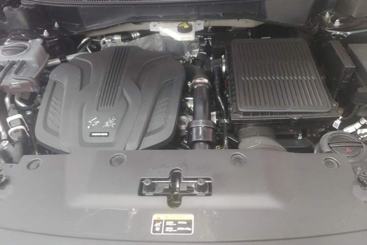 Used Hongqi HS3 PHEV 2024 PHEV 115km Jingwei Edition Engine Bay