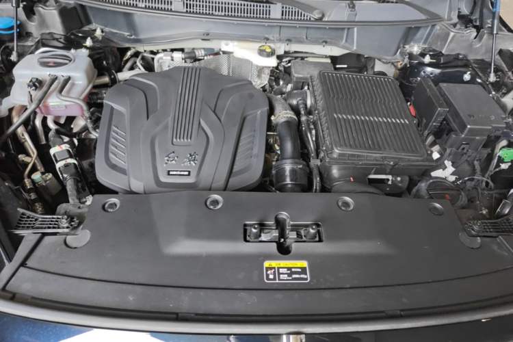 Used Hongqi HS3 PHEV 2024 PHEV 115km Jingwei Edition Engine Bay